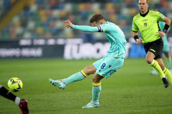 Serie A: Udinese-Verona 1-1, al gol di Lazovic risponde Samardzic