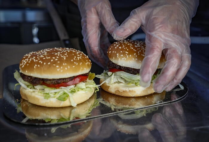 McDonald's cerca 300 persone per i suoi ristoranti di Roma
