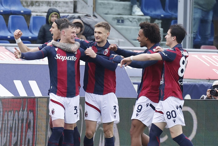 Serie A:  4 gol al Lecce, il Bologna corre verso l'Europa