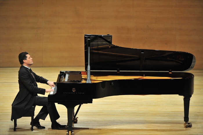 Il pianista Ingo Dannhorn a Bologna per Conoscere la Musica