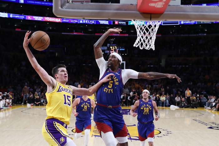 Basket: playoff Nba, Denver schiaccia i Lakers e va sul 3-0