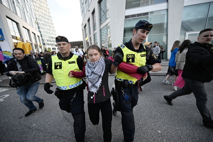 Eurovision, la polizia allontana la protesta pro-Gaza dall'Arena