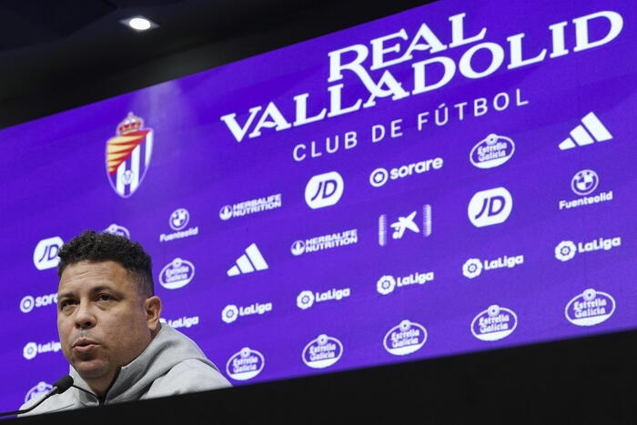 Spagna: Valladolid torna nella Liga con un rigore al 97'