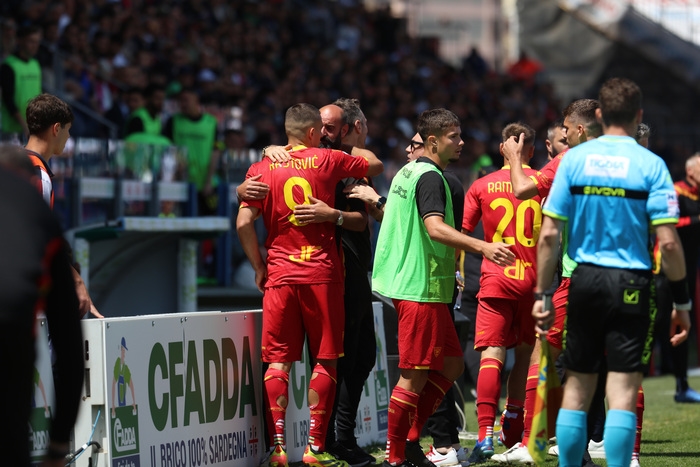 Calcio: Cagliari ko e il Lecce è aritmeticamente salvo