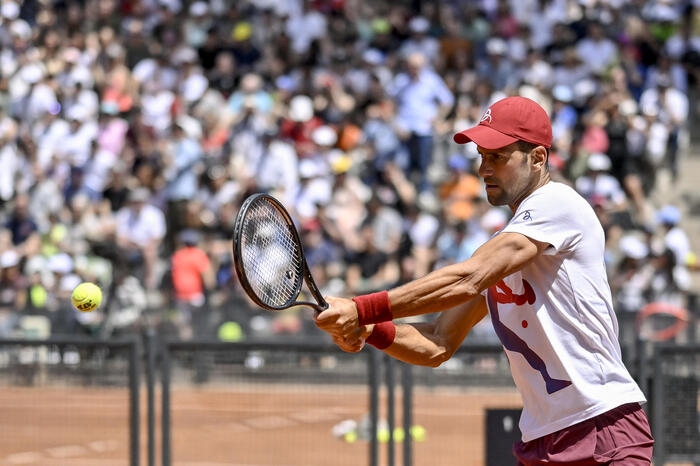 A Roma fuori anche Djokovic, Tabilo agli ottavi