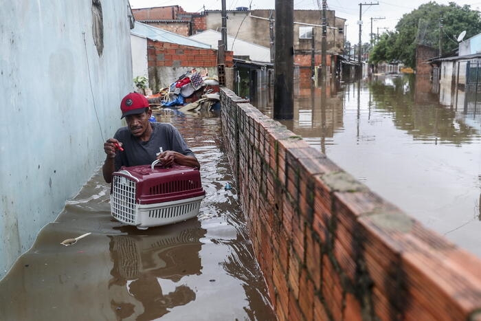Alluvioni in Brasile, la Cbf sospende il campionato di calcio