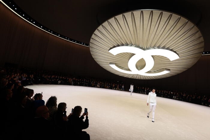 Addio tra Chanel e la direttrice creativa Virginie Viard