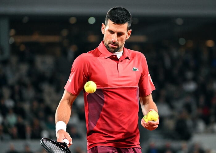 Roland Garros, Djokovic batte Musetti e resta numero uno