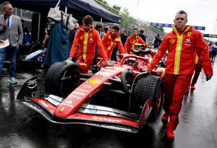 F1:Canada;out anche Ferrari Sainz dopo contatto Williams Albon