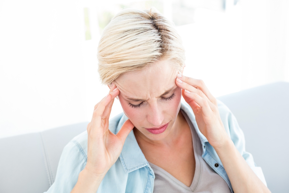 Emicrania secondo il calendario, come proteggersi dai mal di testa ormonali