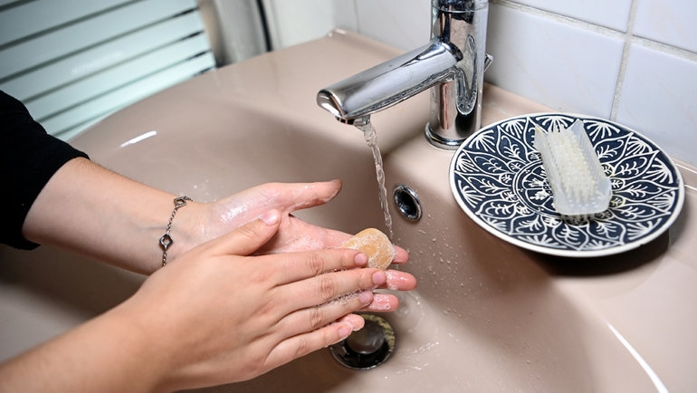 Lavaggio delle mani, quanto spesso lavarsi le mani, regole per l'acquisto di prodotti per le mani.