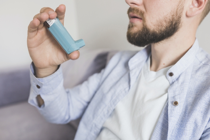 GERD causa l'asma, le loro cause e la relazione
