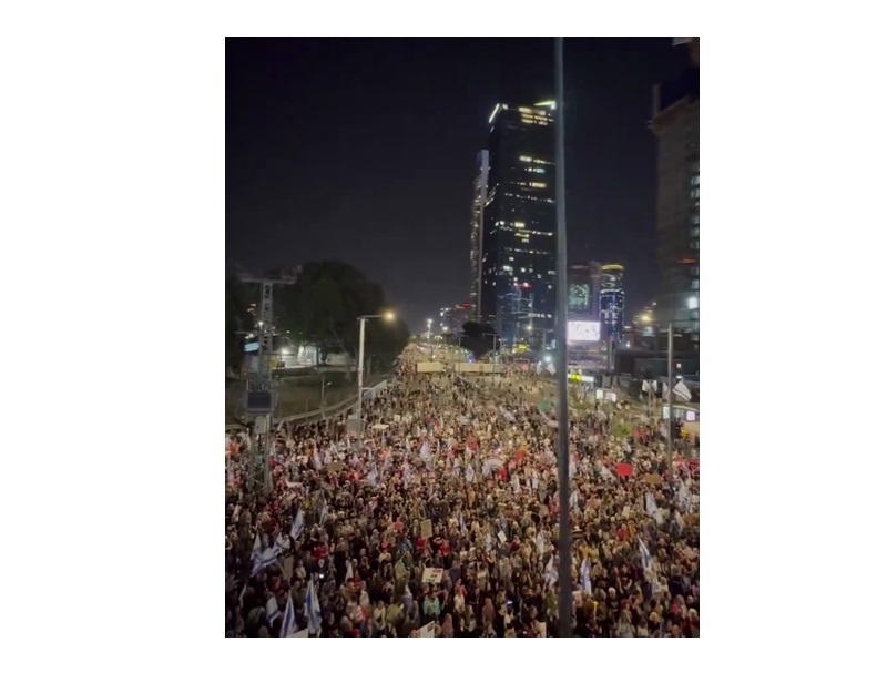 Massicce proteste ieri sera a Tel Aviv contro il Governo Netanyahu